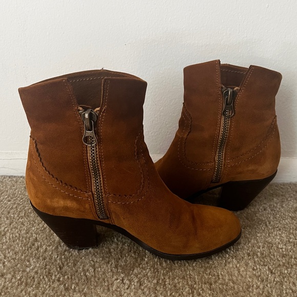 Sam Edelman Louie Fringe Ankle Booties - Picture 4 of 11